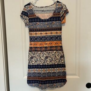 Floral Patterned Short Sleeve Dress